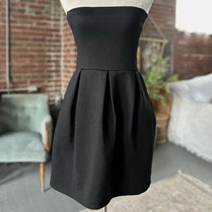 Aritzia Wilfred Strapless Fitted Black Mini Dress with Pockets